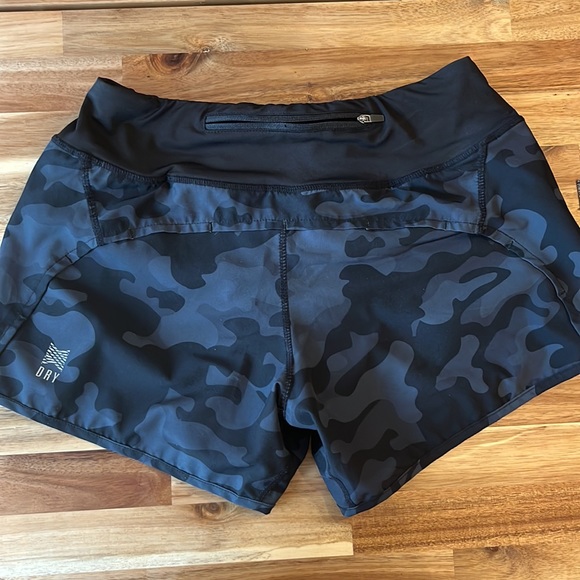 Call treign arena shorts - Picture 2 of 3